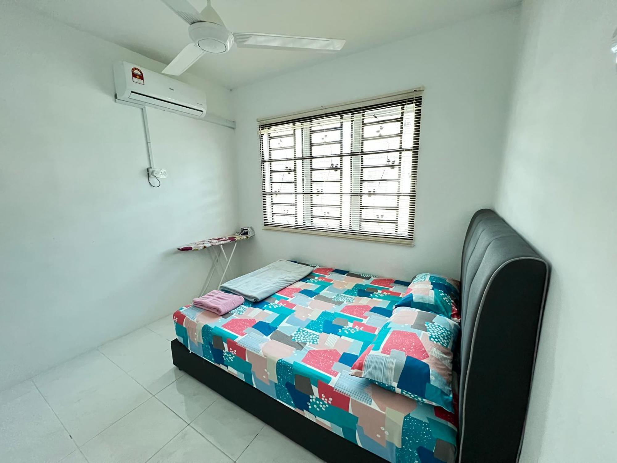 Chempaka Homestay Seri Iskandar Exterior photo